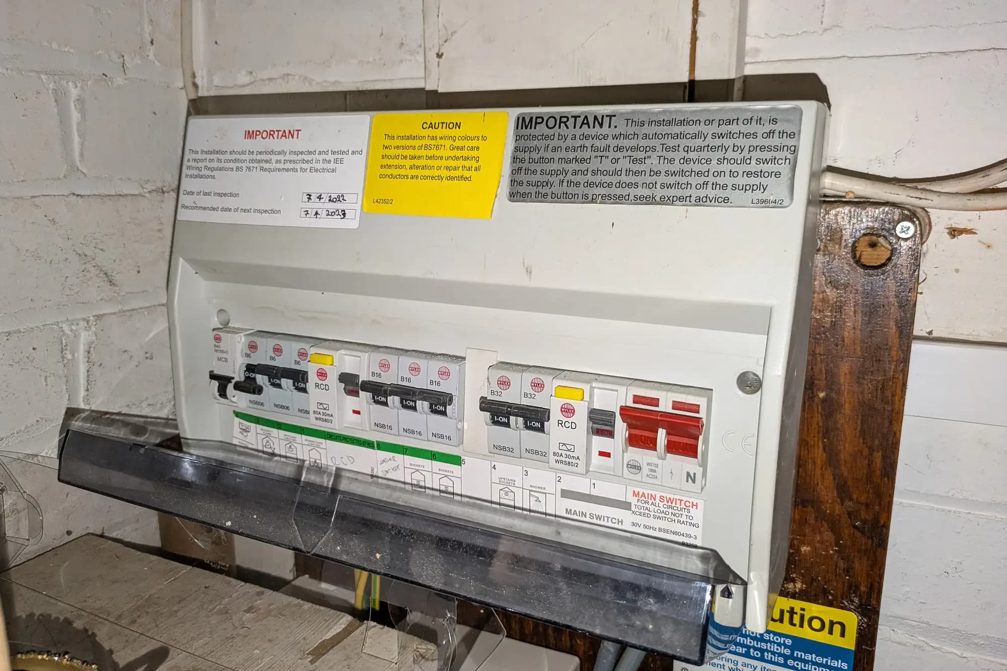 property photo 18 of 24