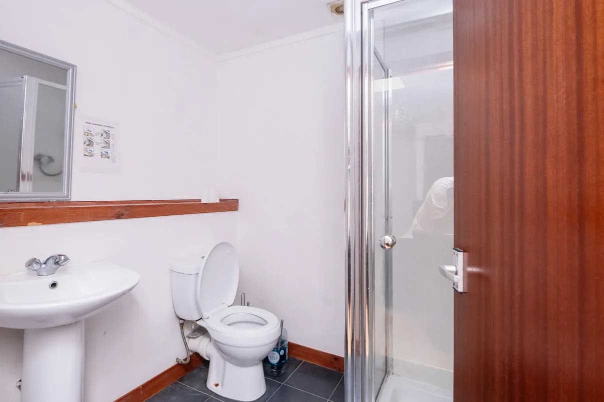 property photo 11 of 39
