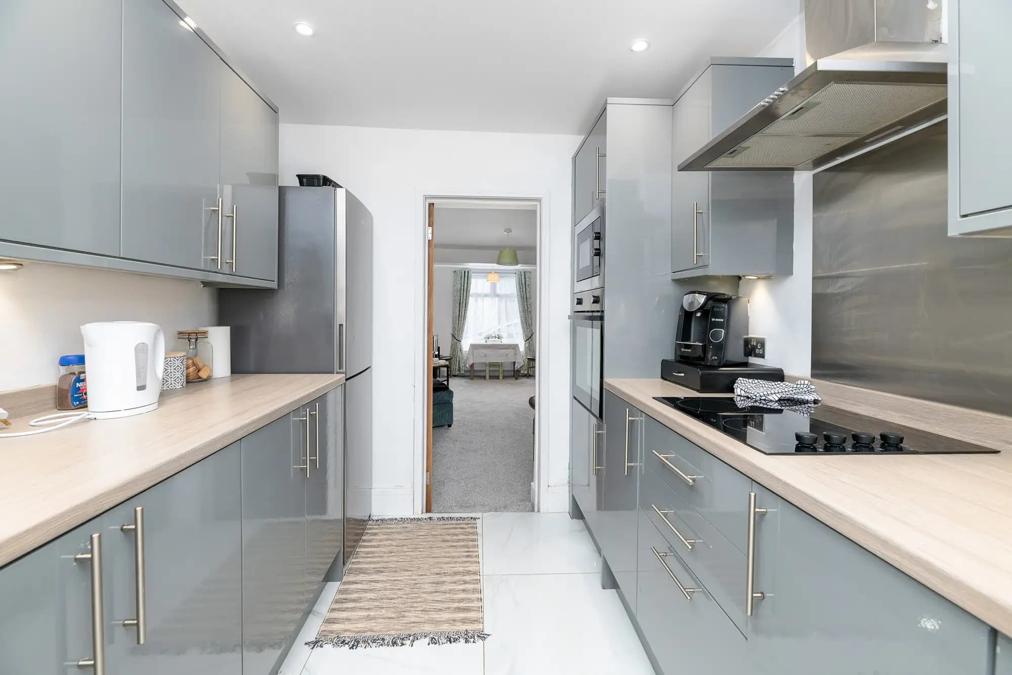 property photo 6 of 22