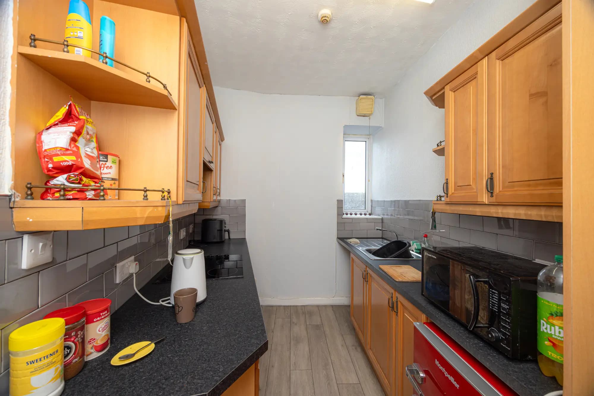 property photo 11 of 22