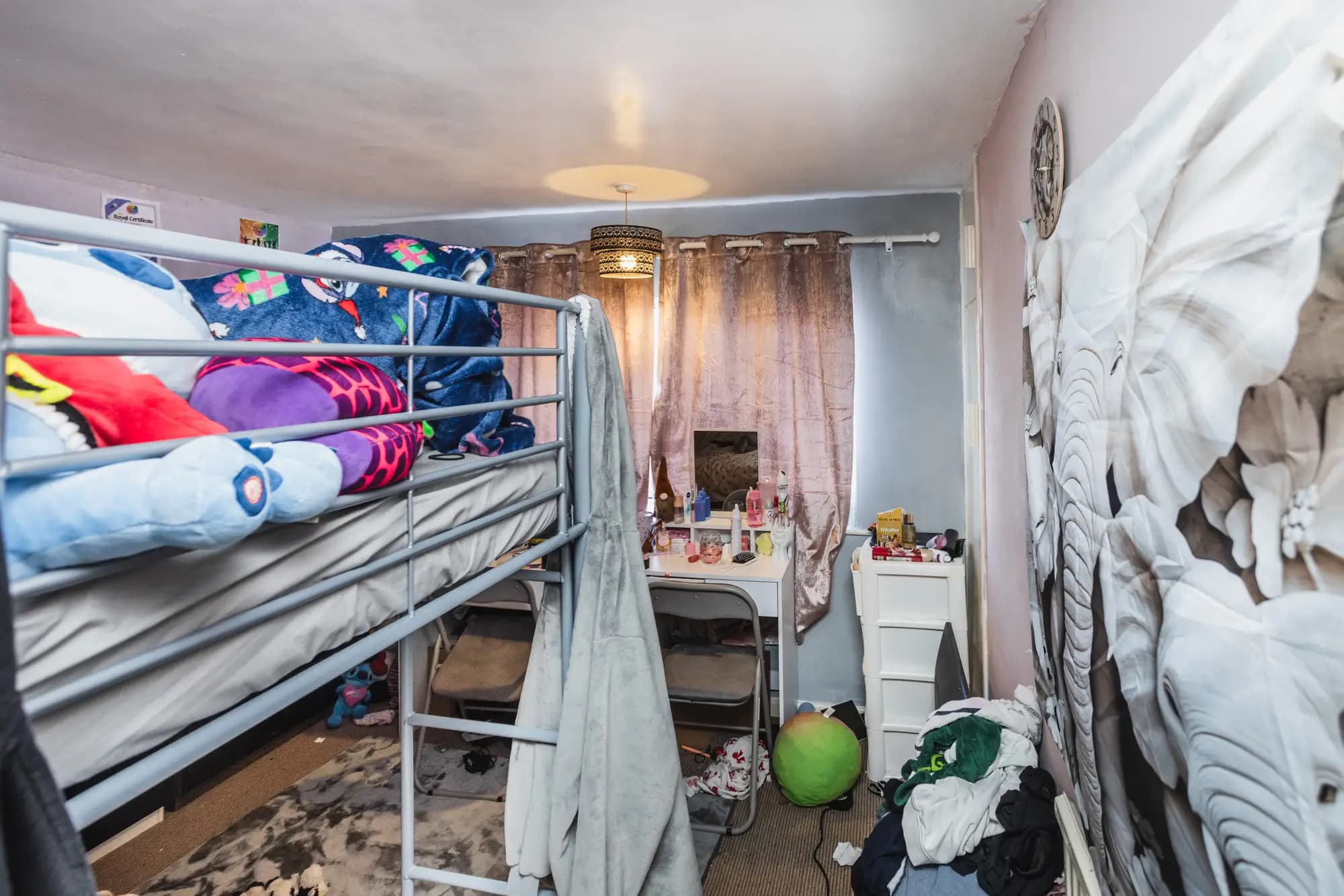 property photo 12 of 18