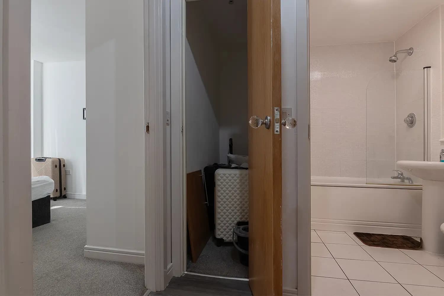 property photo 11 of 20