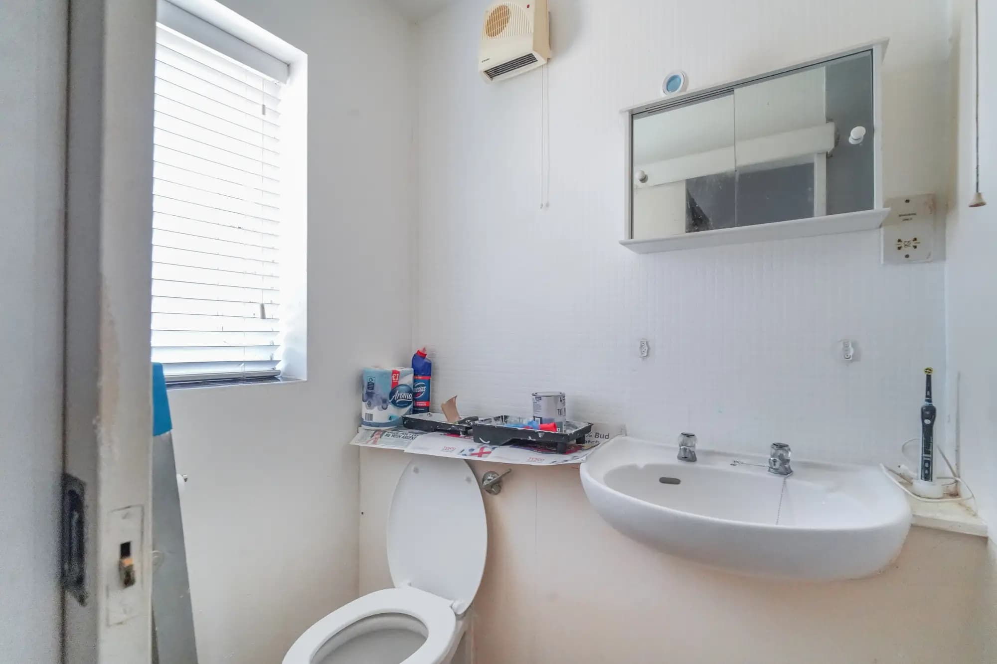 property photo 6 of 13
