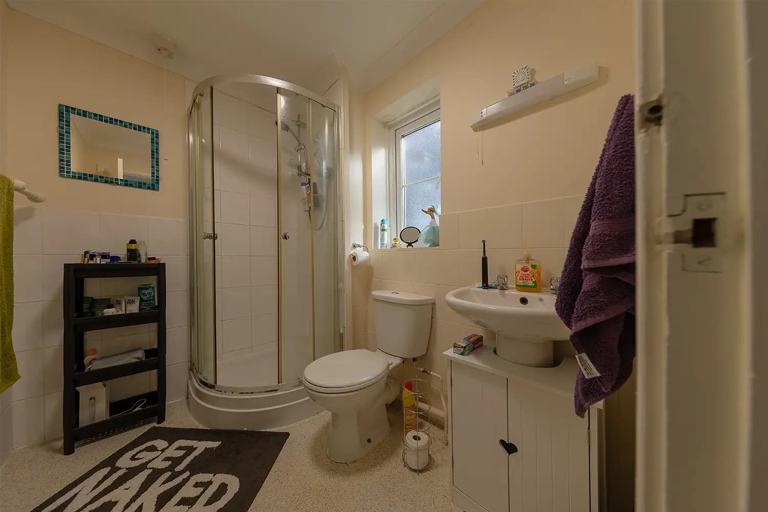 property photo 8 of 20