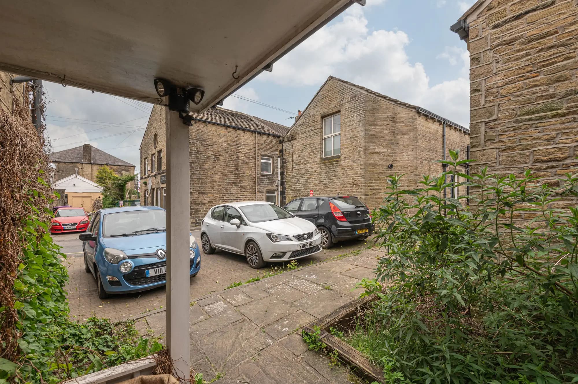property photo 14 of 21