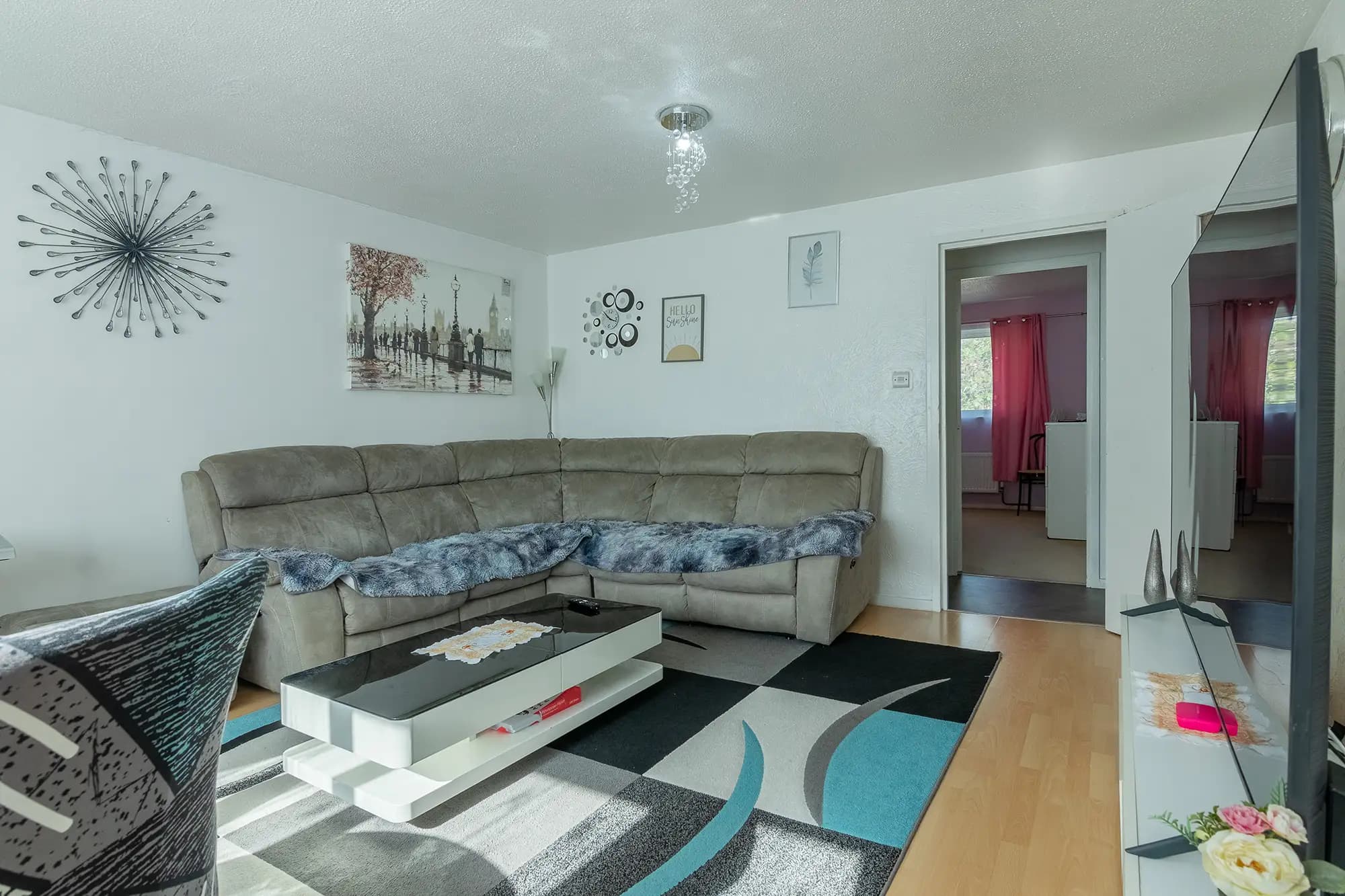 property photo 4 of 33