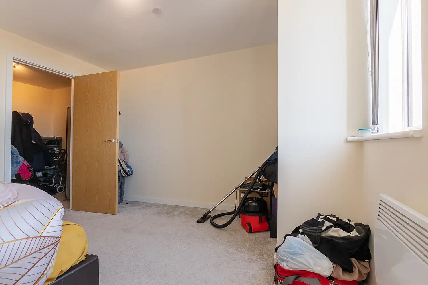 property photo 14 of 28