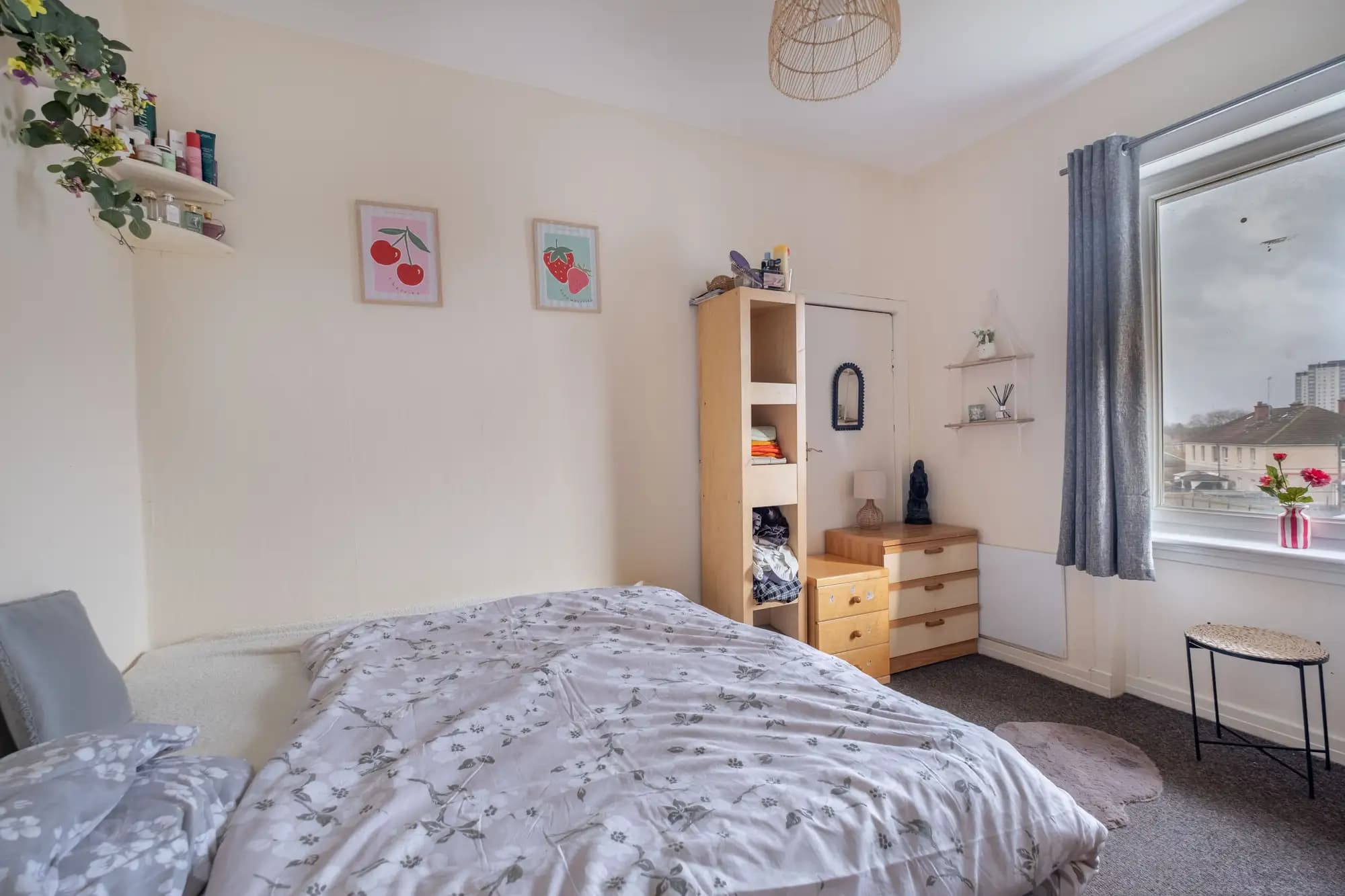 property photo 14 of 18