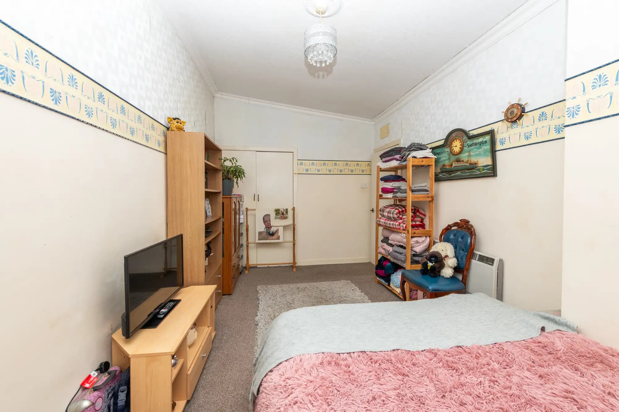 property photo 13 of 22