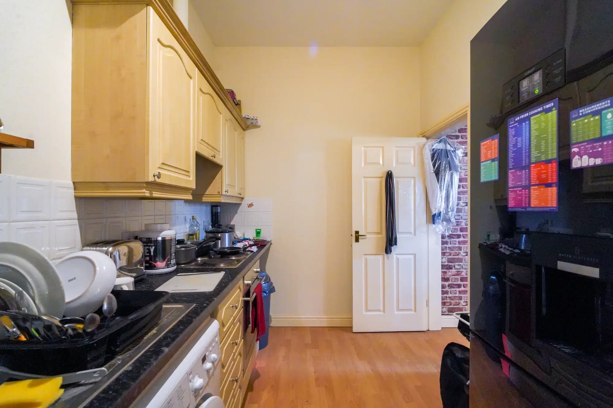 property photo 5 of 16