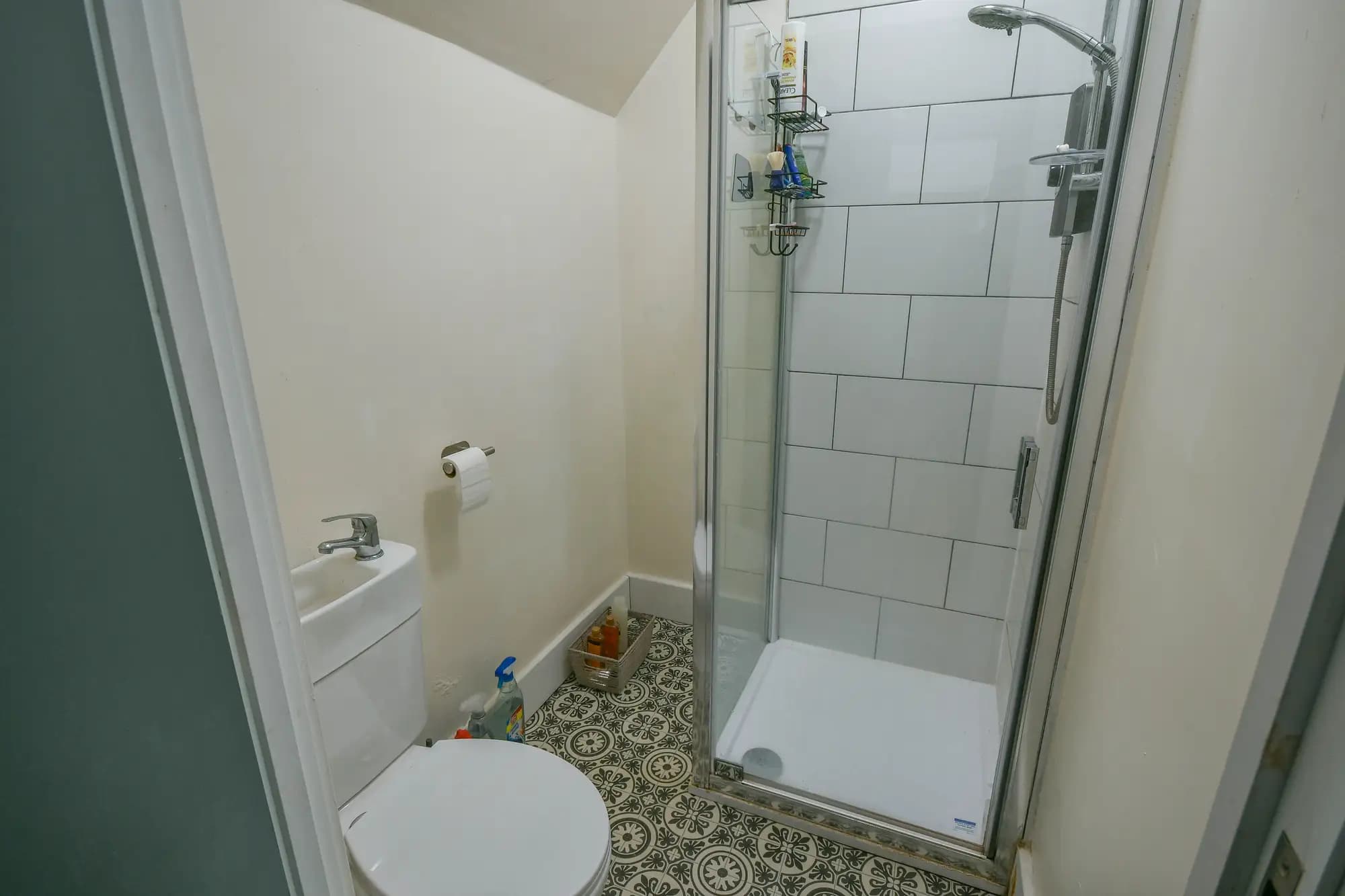 property photo 13 of 30