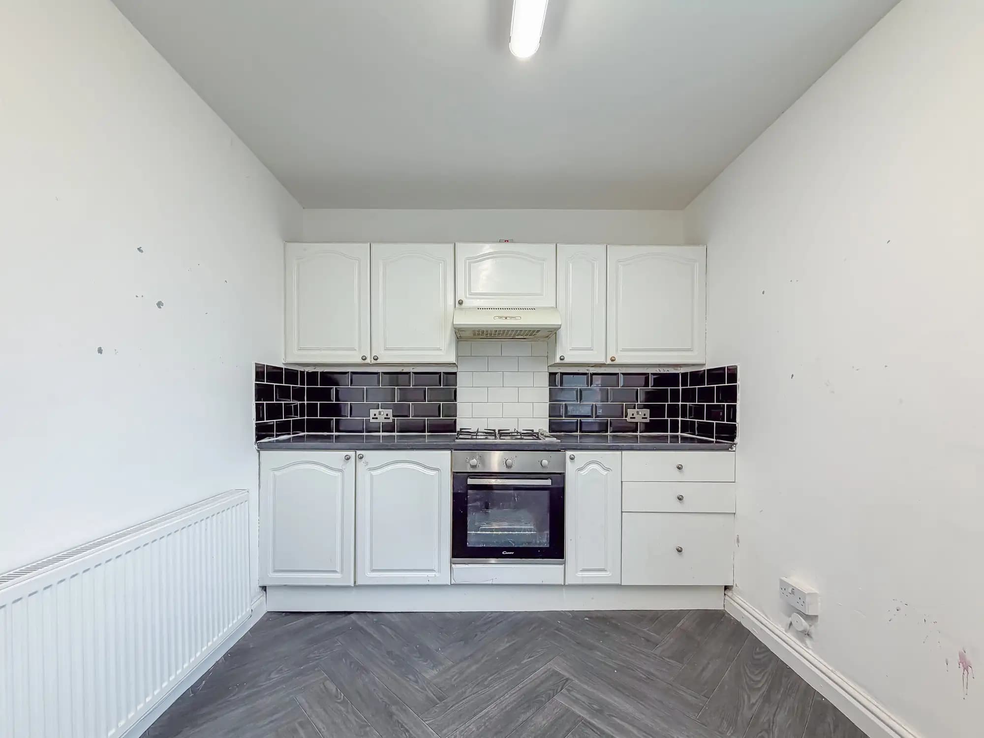 property photo 5 of 20