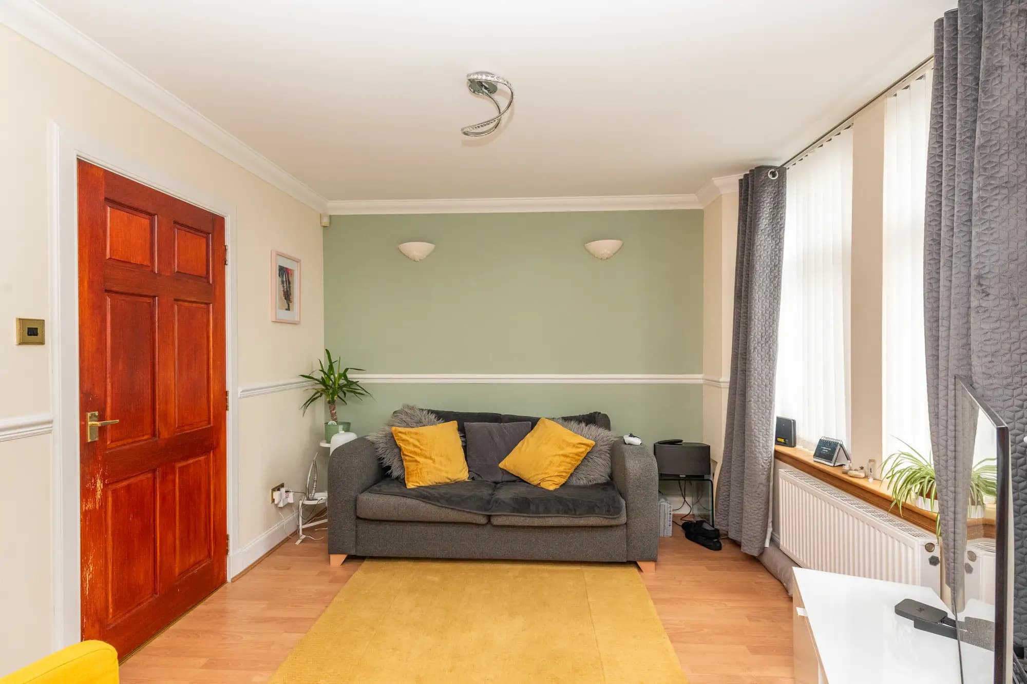 property photo 6 of 30