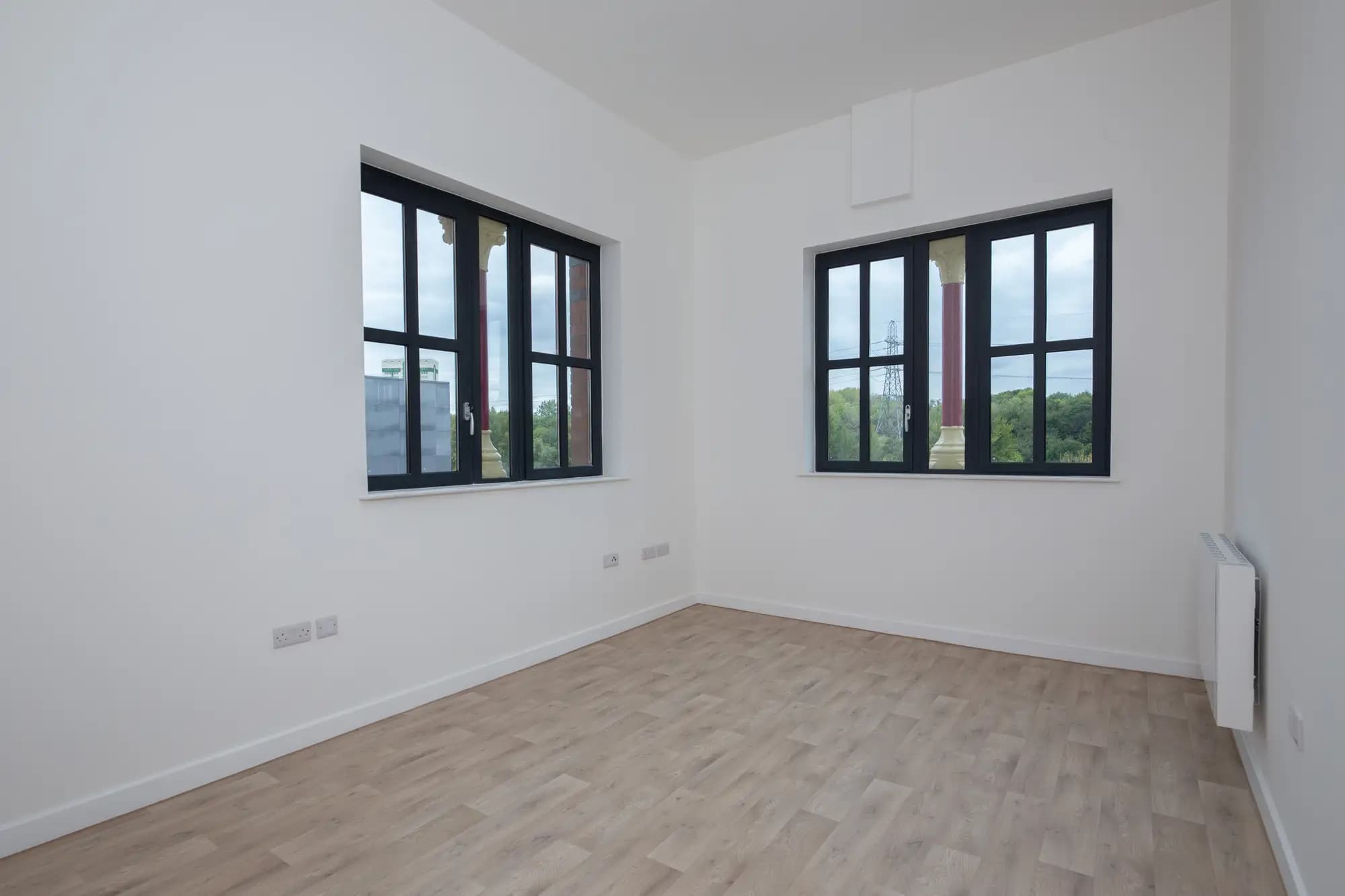 property photo 2 of 28