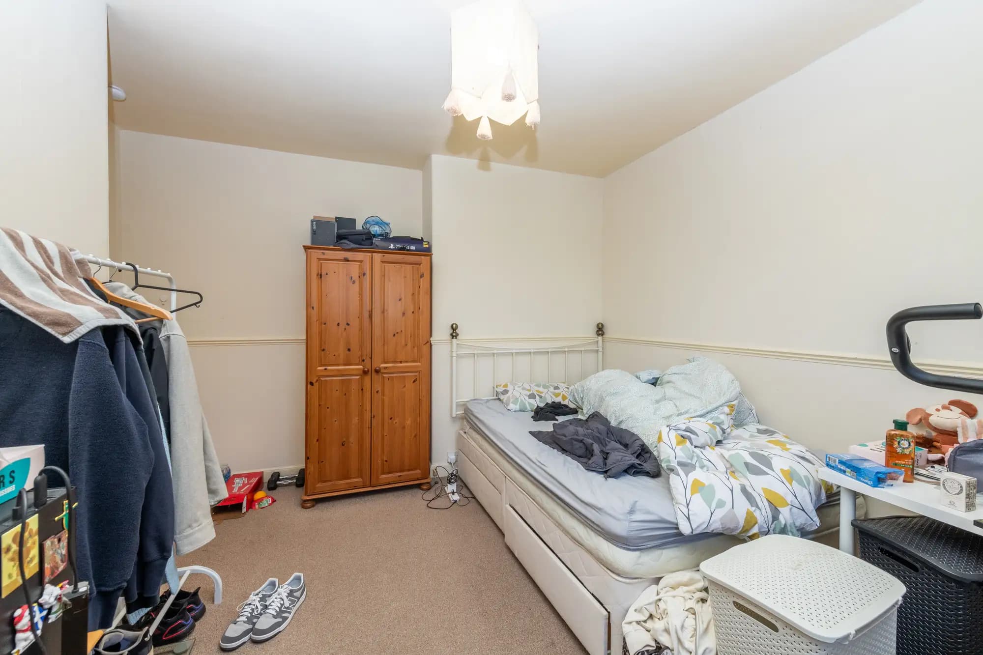 property photo 10 of 17