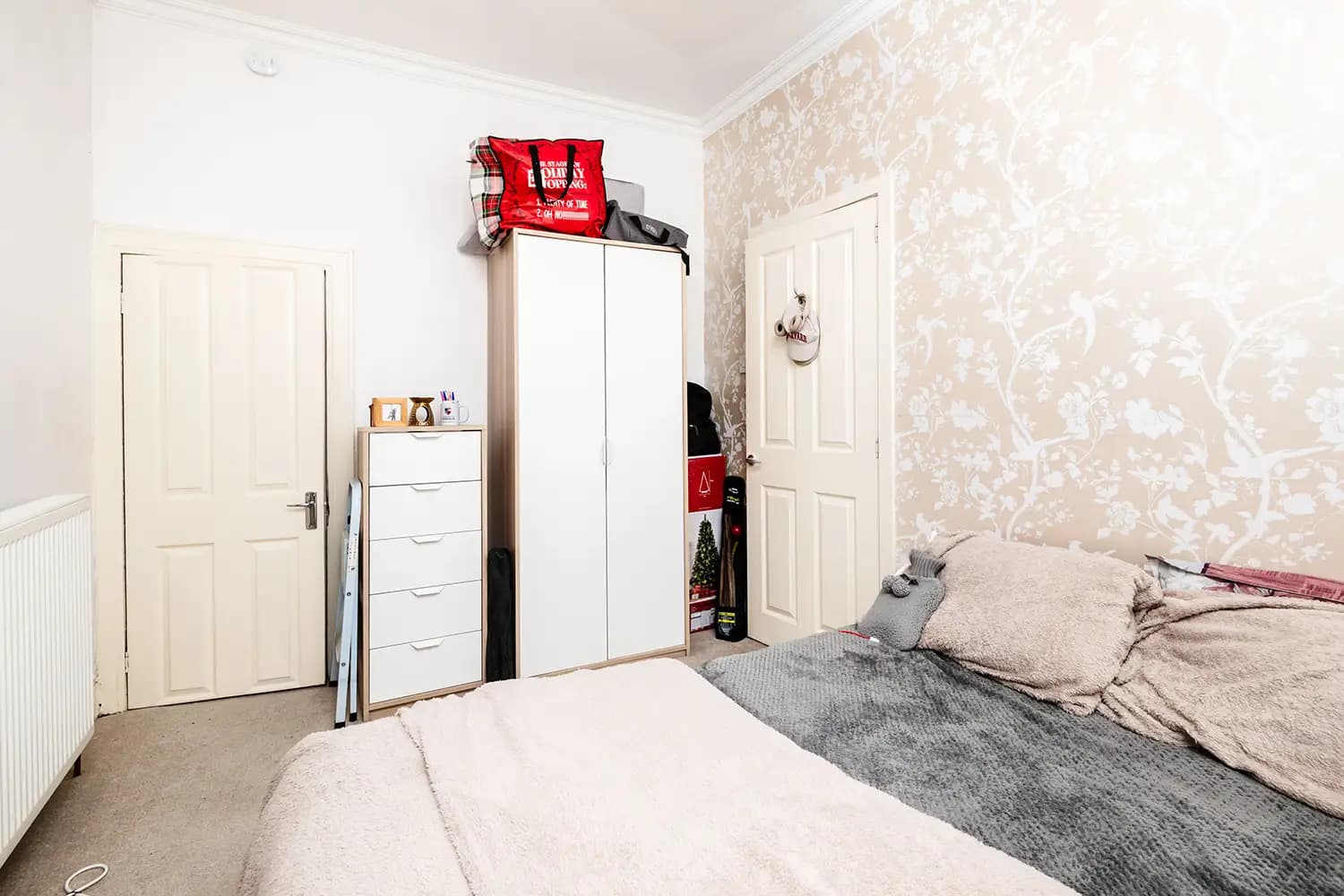 property photo 8 of 15