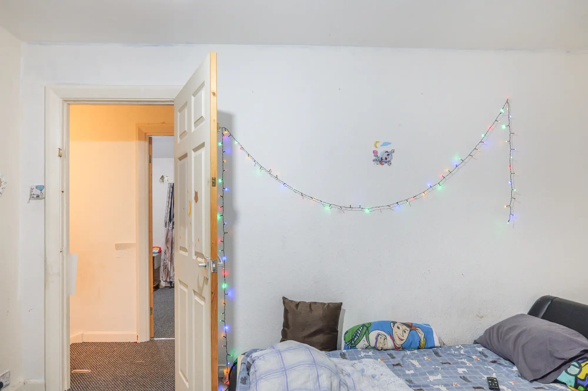 property photo 16 of 30