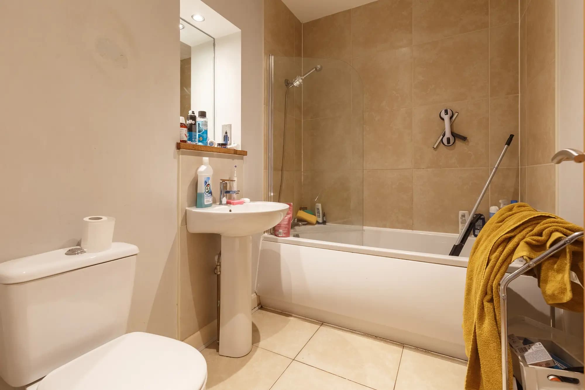 property photo 8 of 13