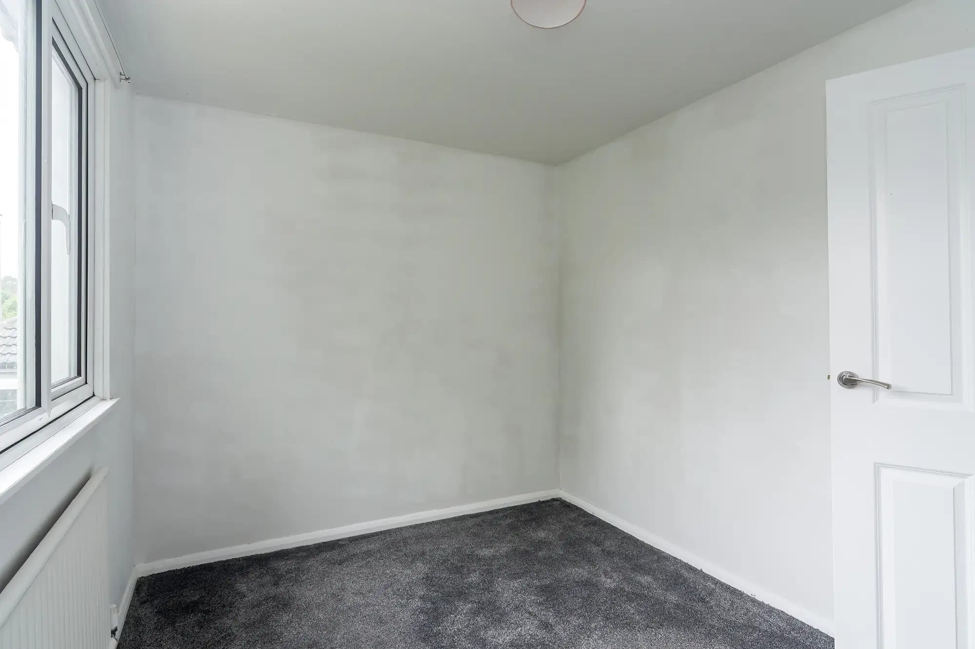 property photo 11 of 21