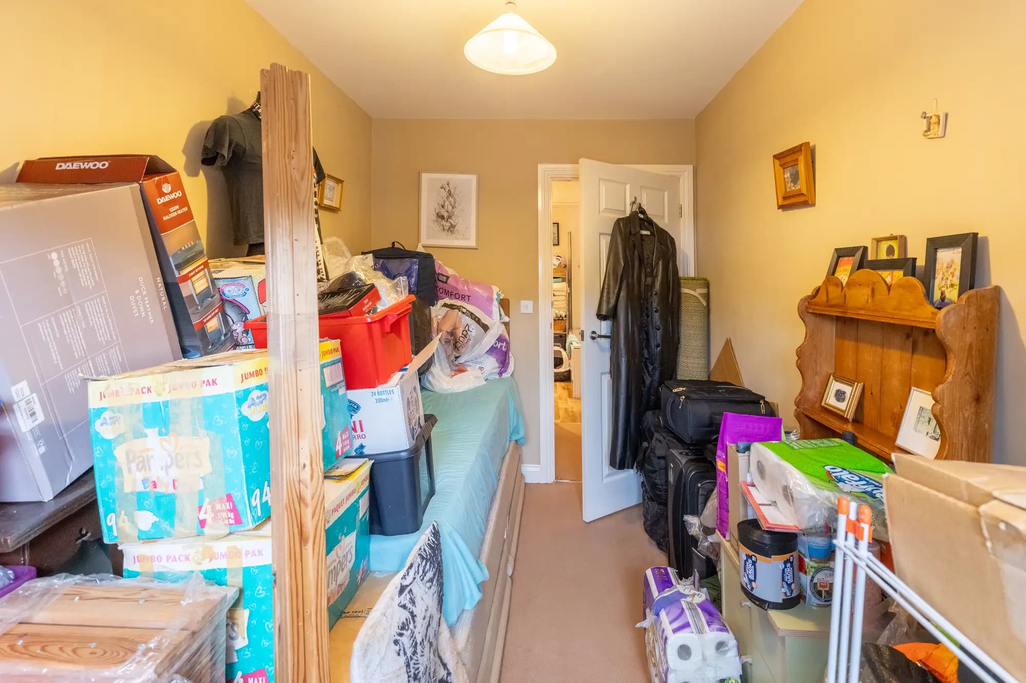 property photo 8 of 11
