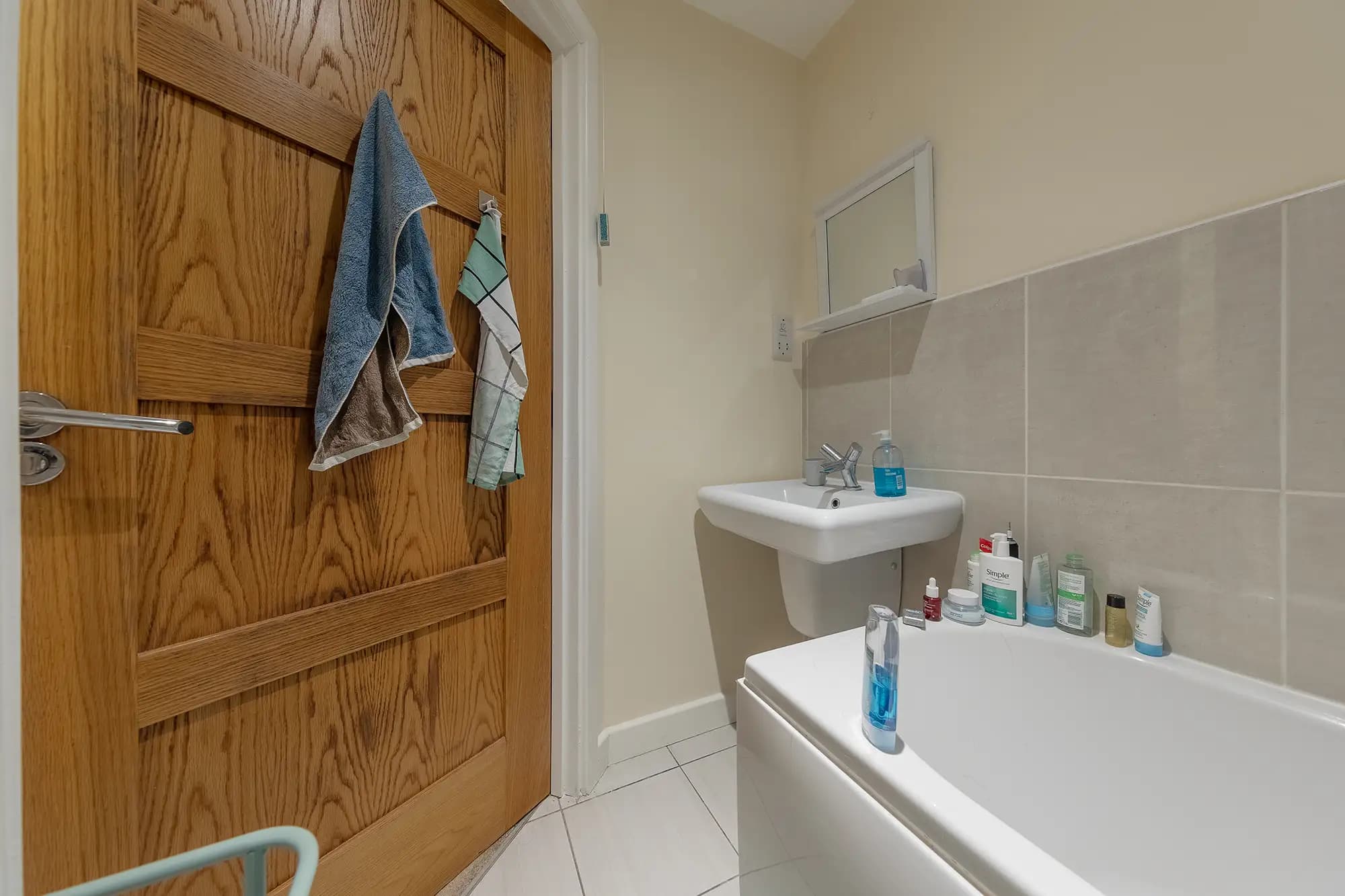 property photo 8 of 17