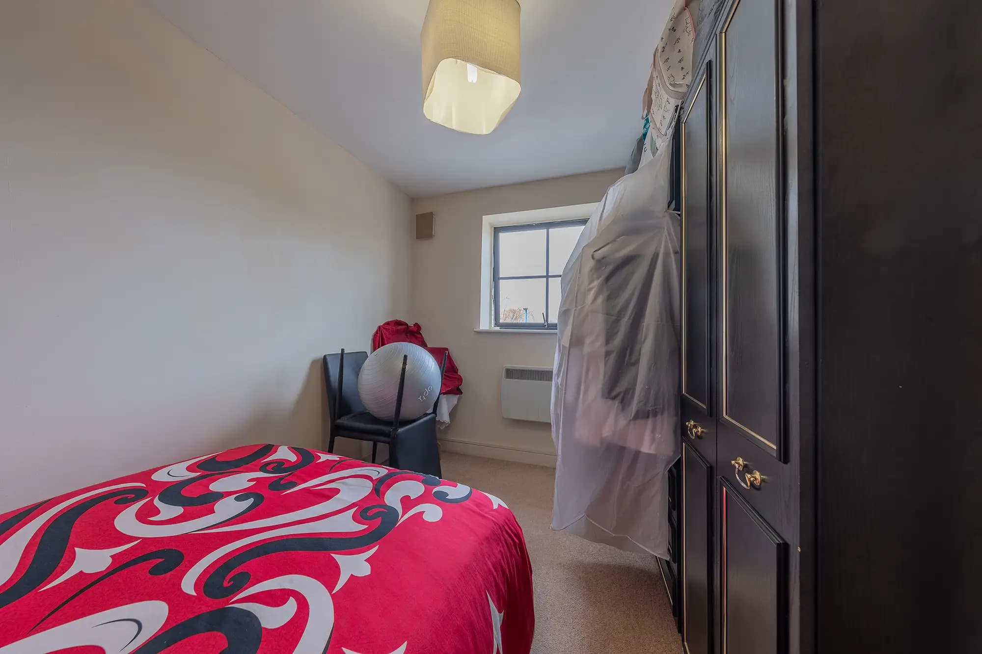 property photo 11 of 16