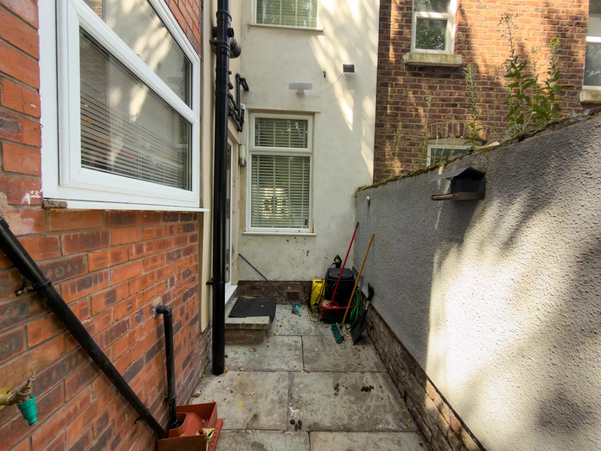 property photo 16 of 17