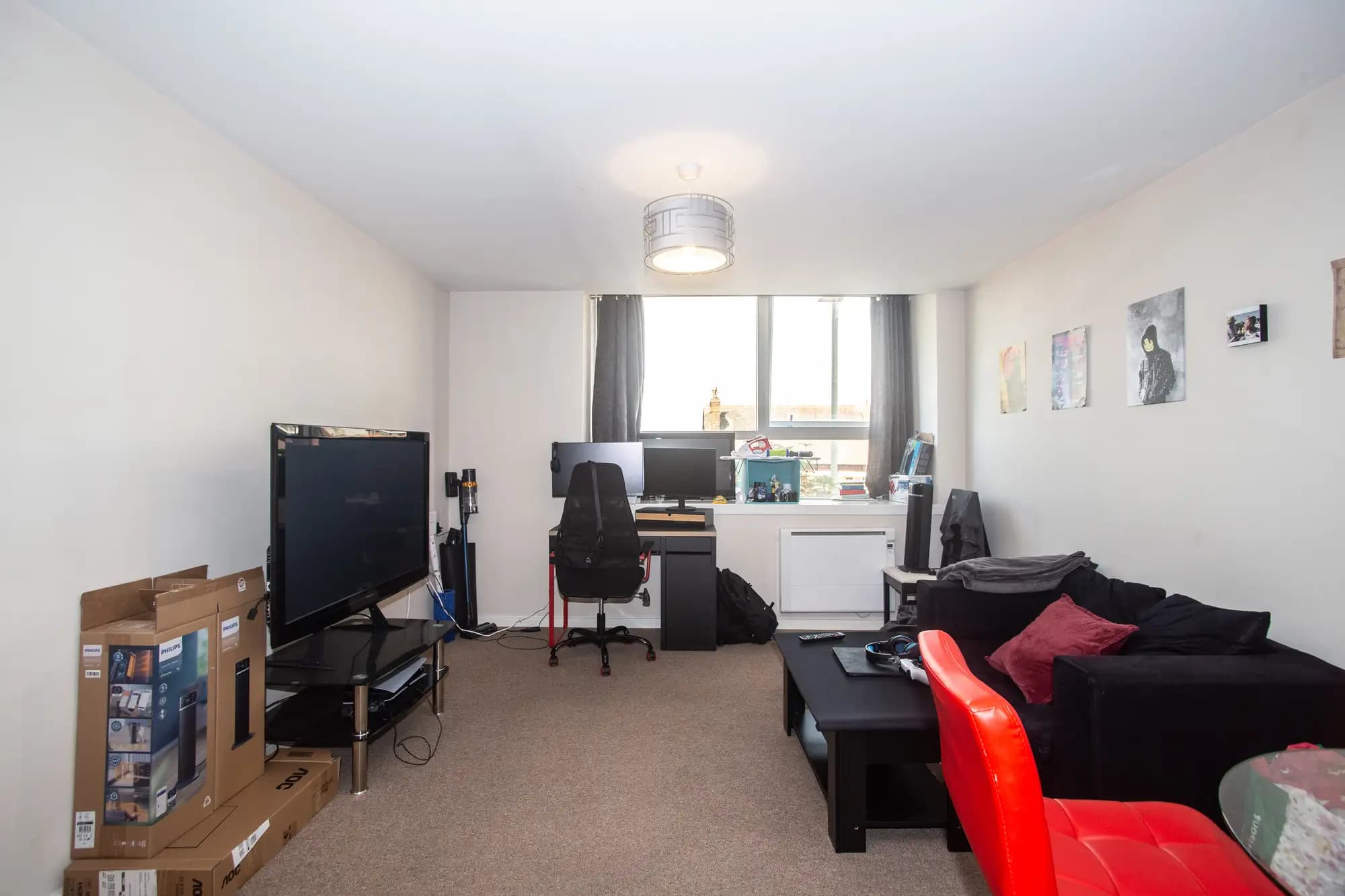 property photo 4 of 16