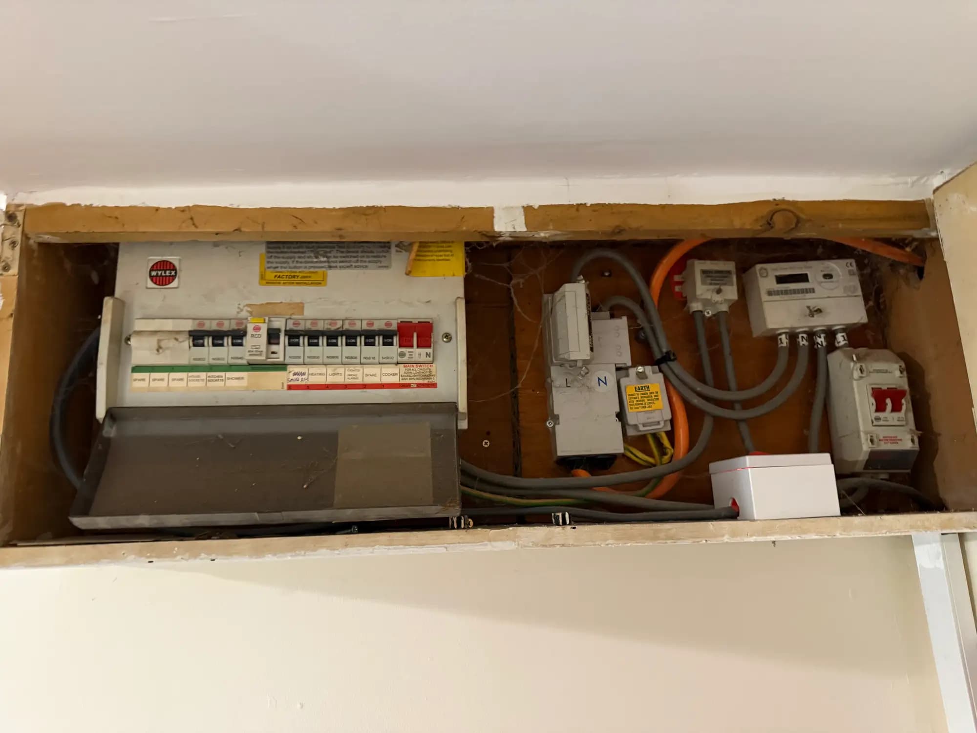 property photo 21 of 28