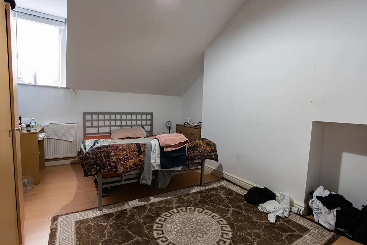 property photo 18 of 40