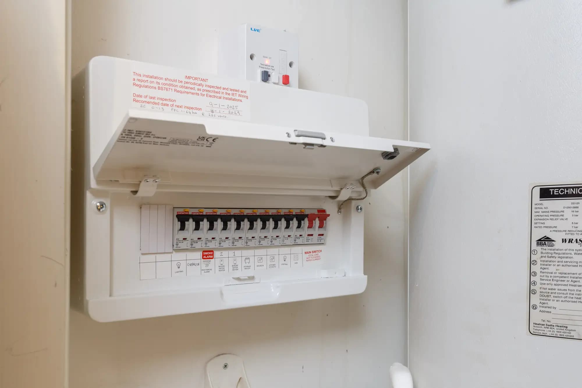 property photo 11 of 11