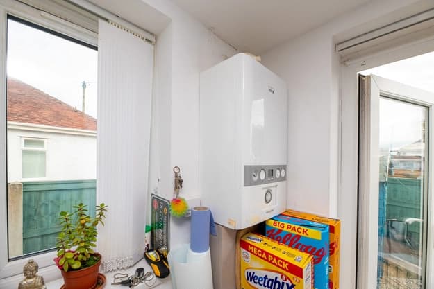 property photo 13 of 16