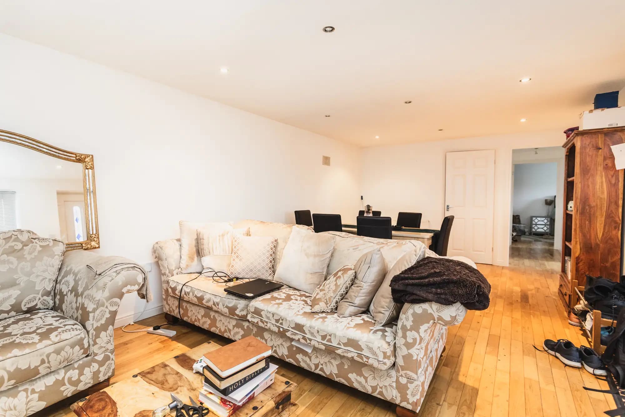 property photo 6 of 31