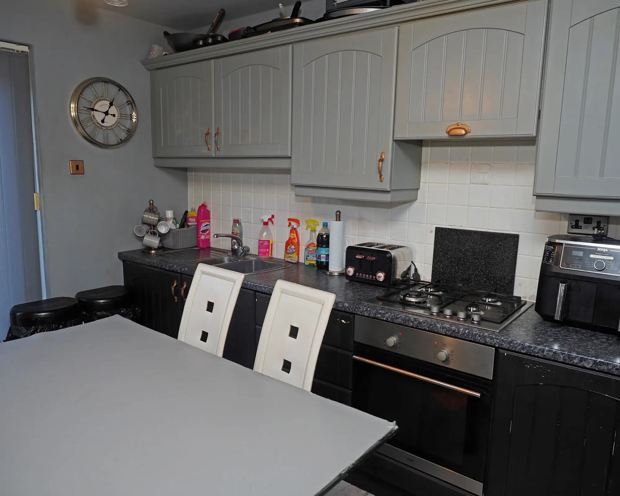 property photo 6 of 19