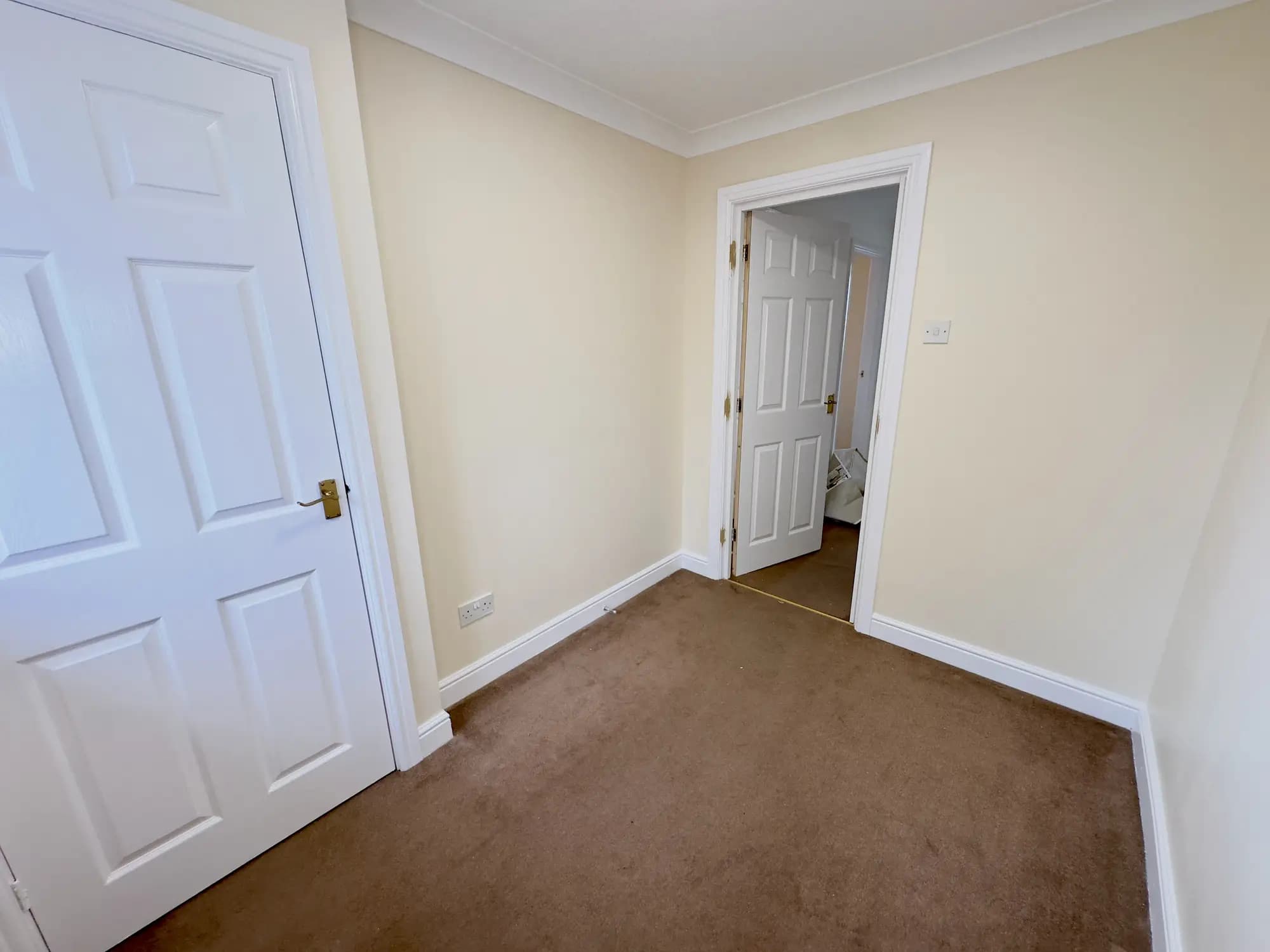 property photo 15 of 25