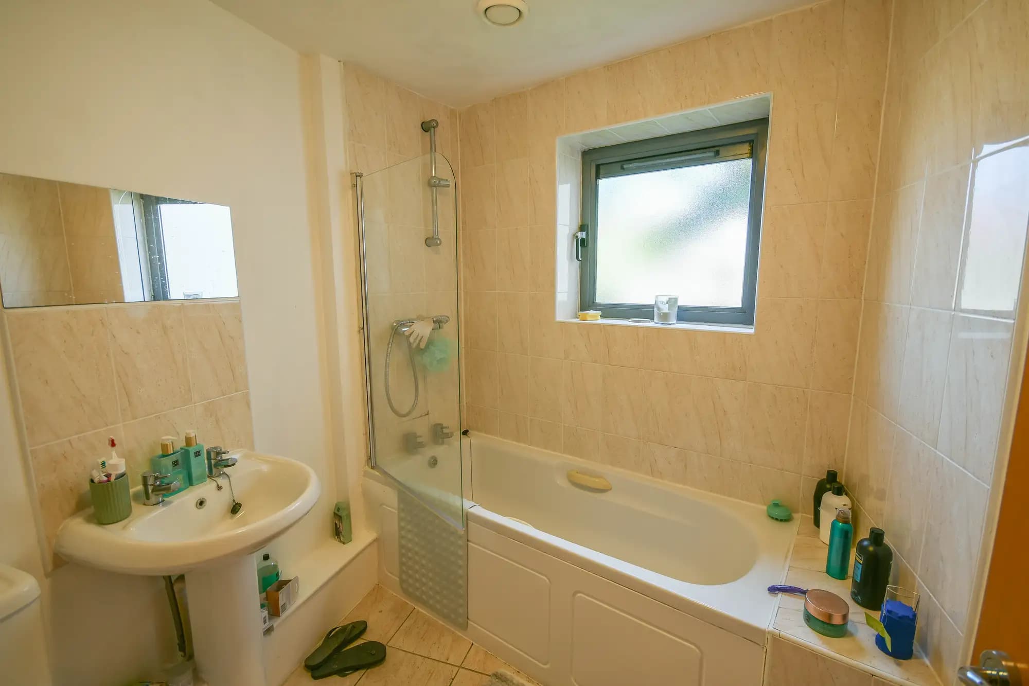 property photo 6 of 16