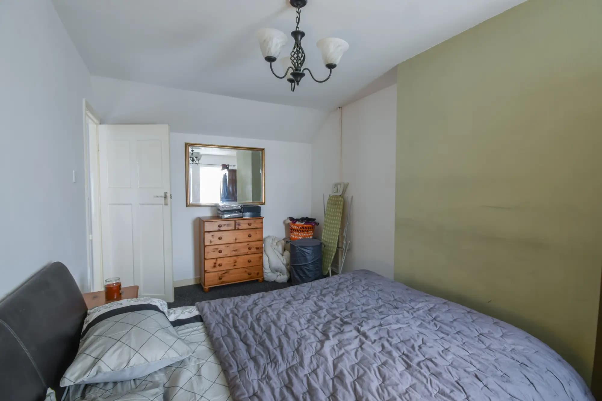 property photo 9 of 14