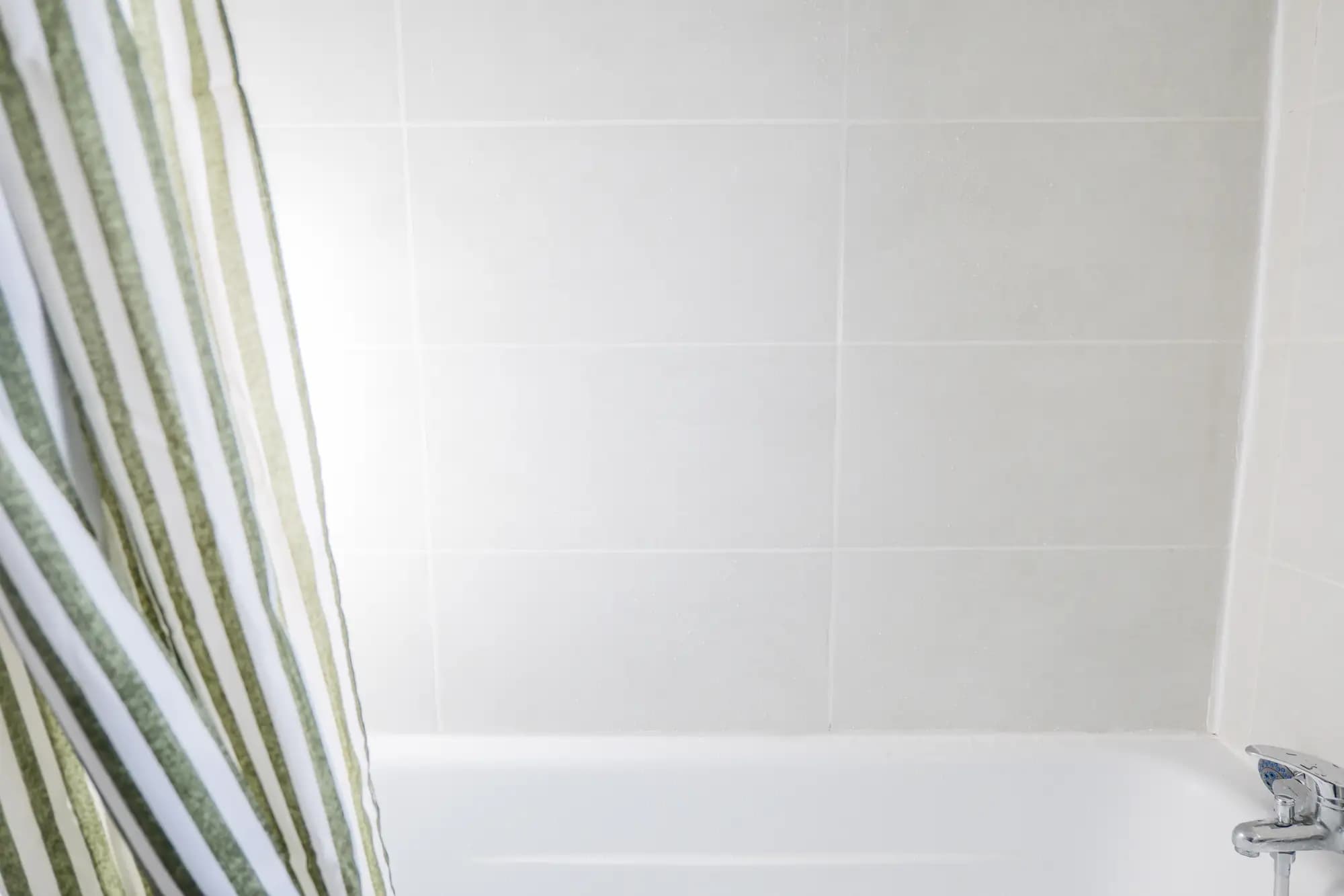 property photo 8 of 14