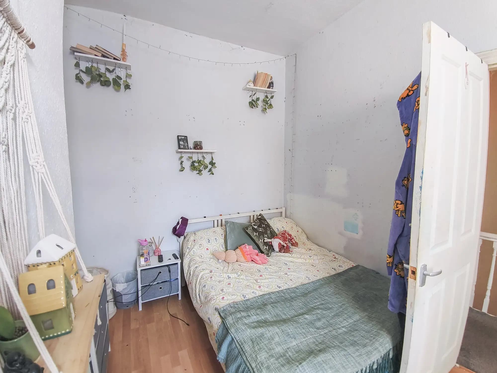 property photo 13 of 19