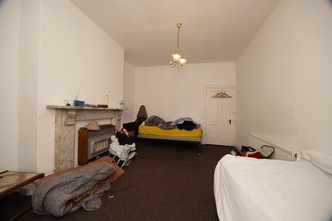property photo 21 of 37