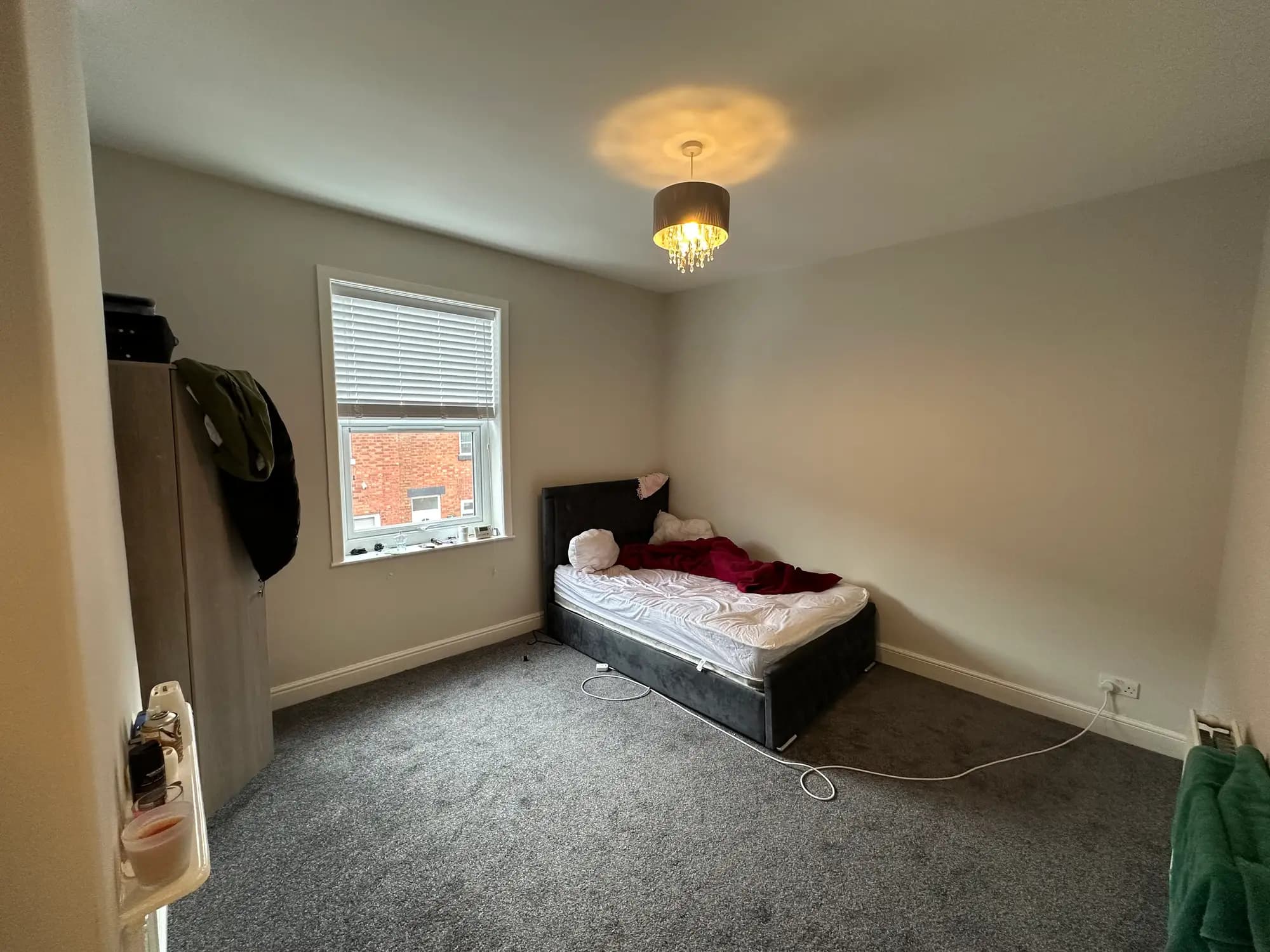 property photo 16 of 32