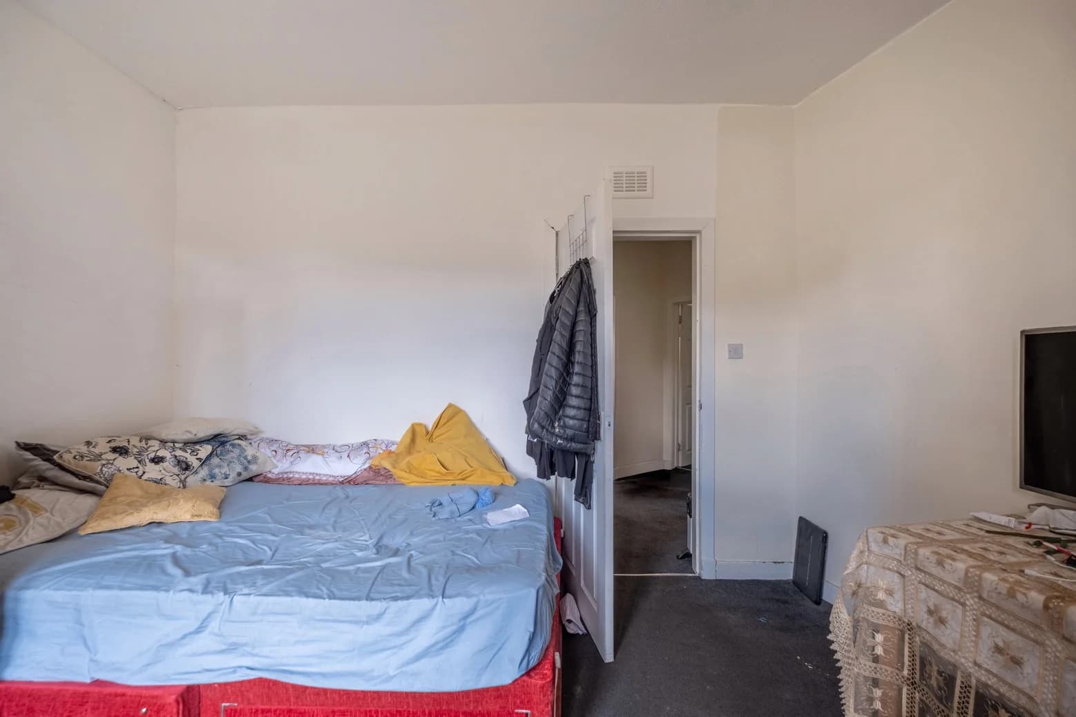 property photo 15 of 28