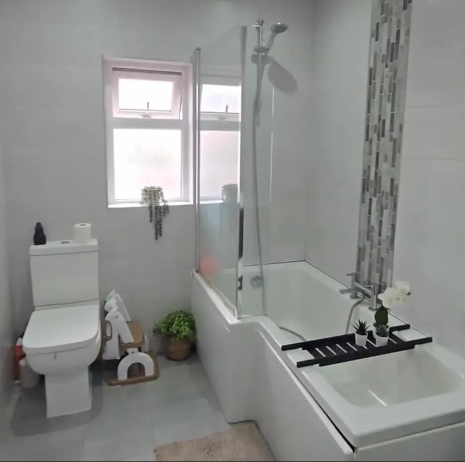 property photo 12 of 24