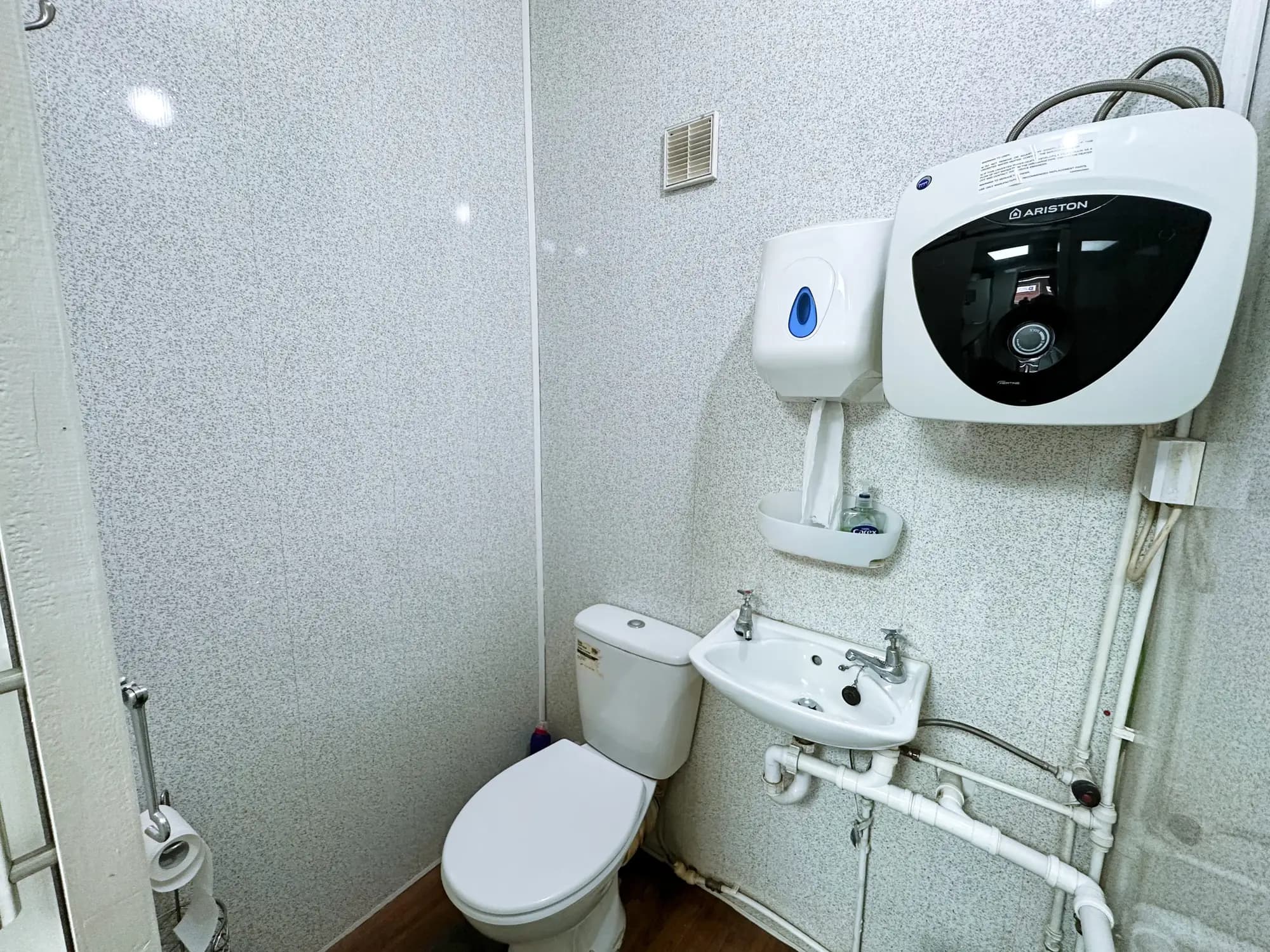 property photo 9 of 42