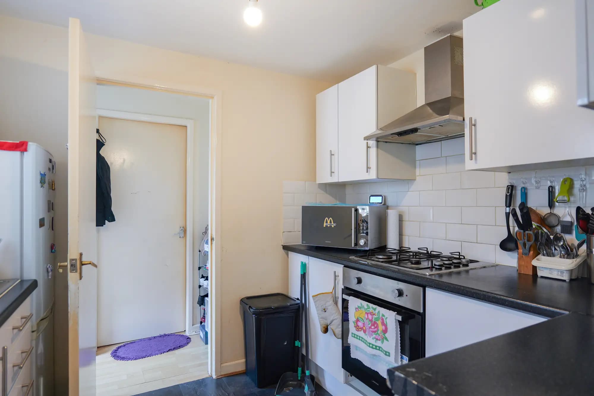 property photo 6 of 15