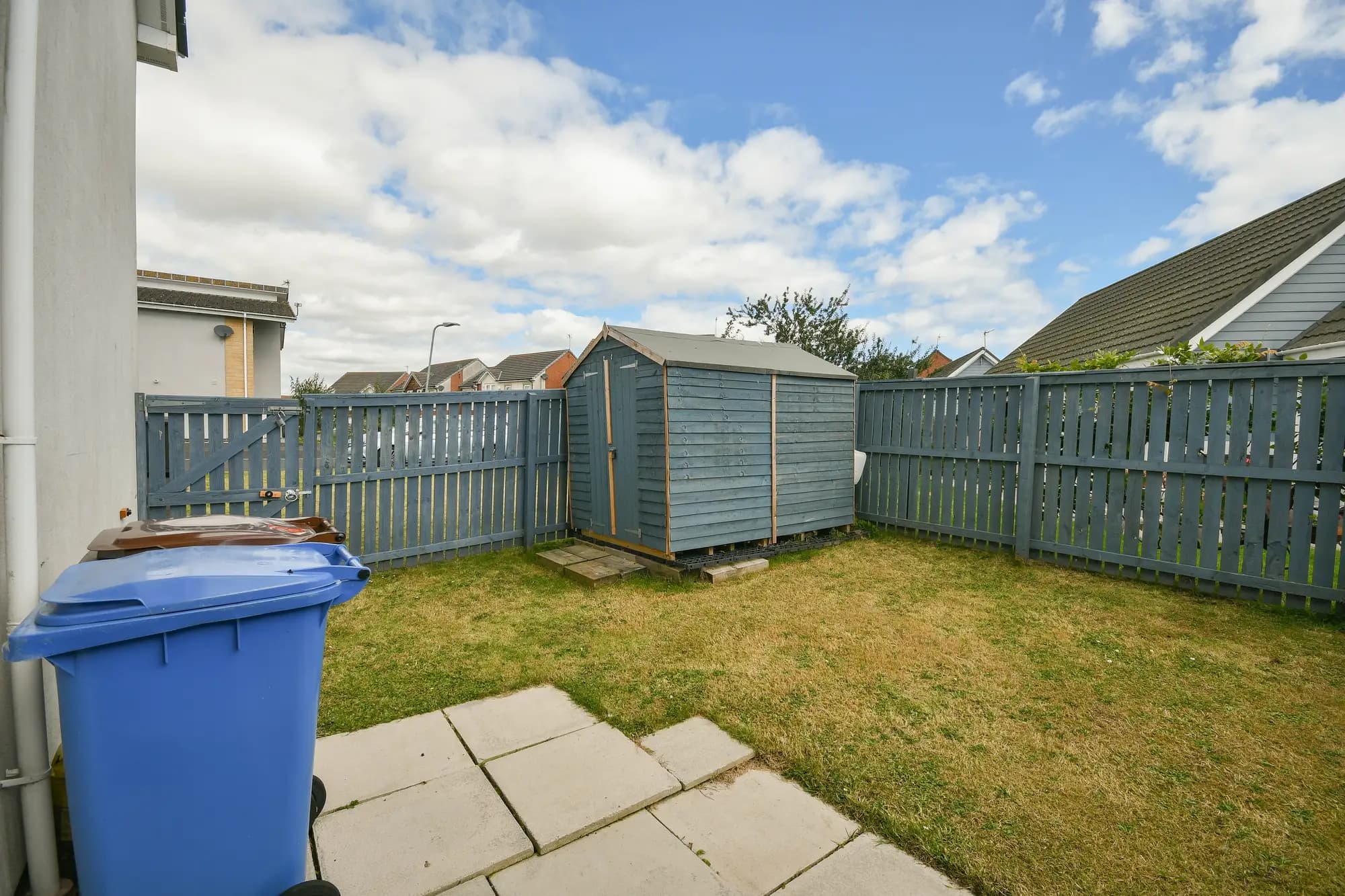 property photo 15 of 16