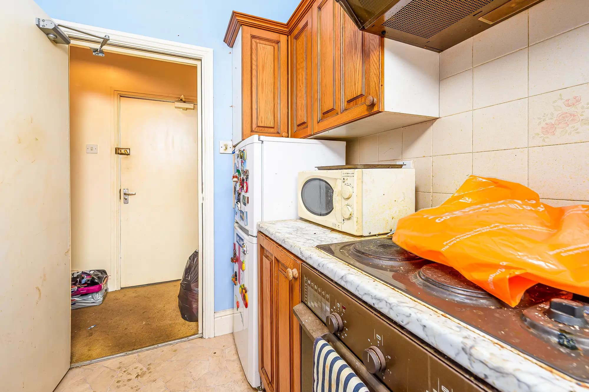 property photo 5 of 13
