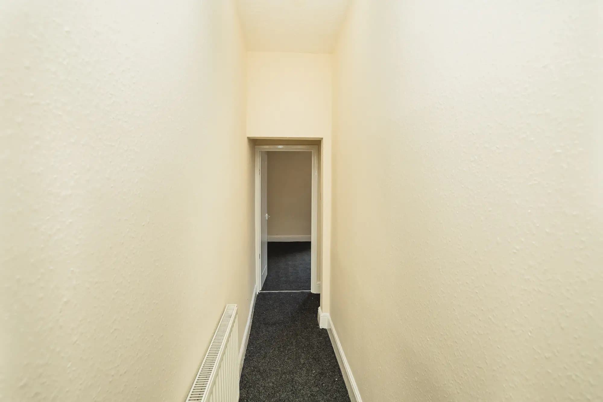 property photo 27 of 32