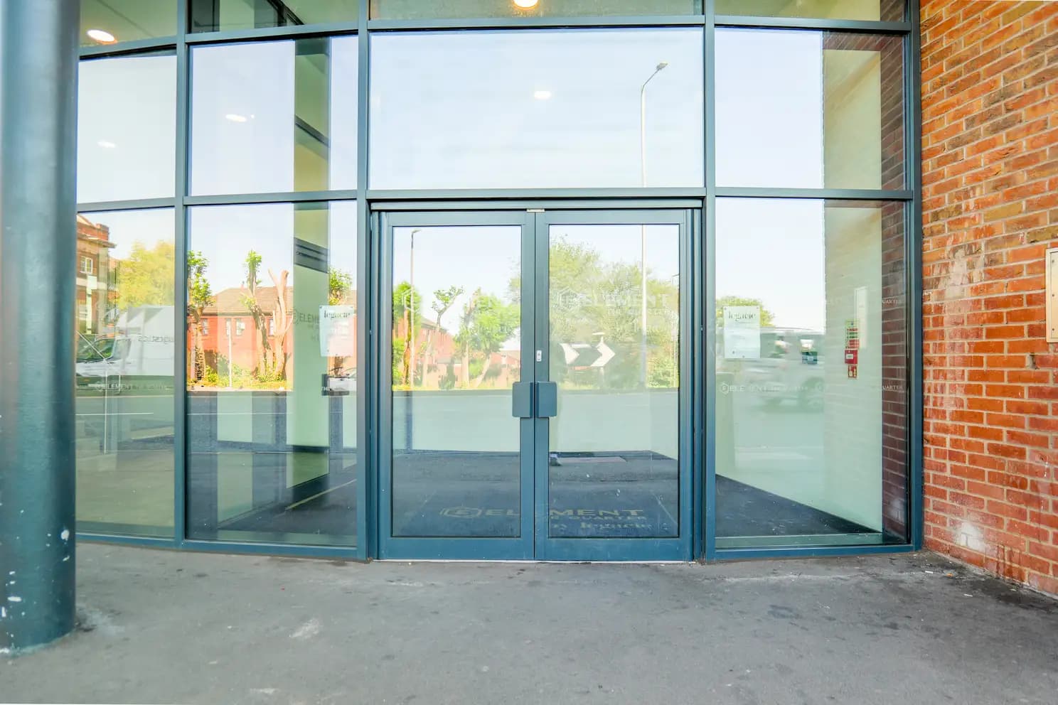 property photo 11 of 14