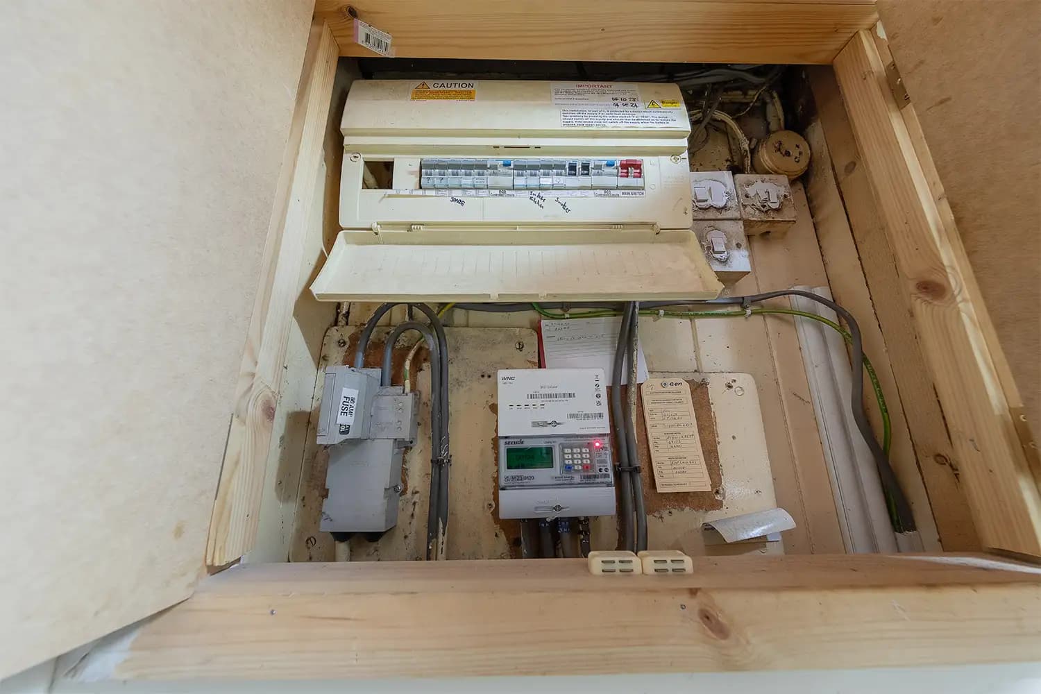 property photo 13 of 14